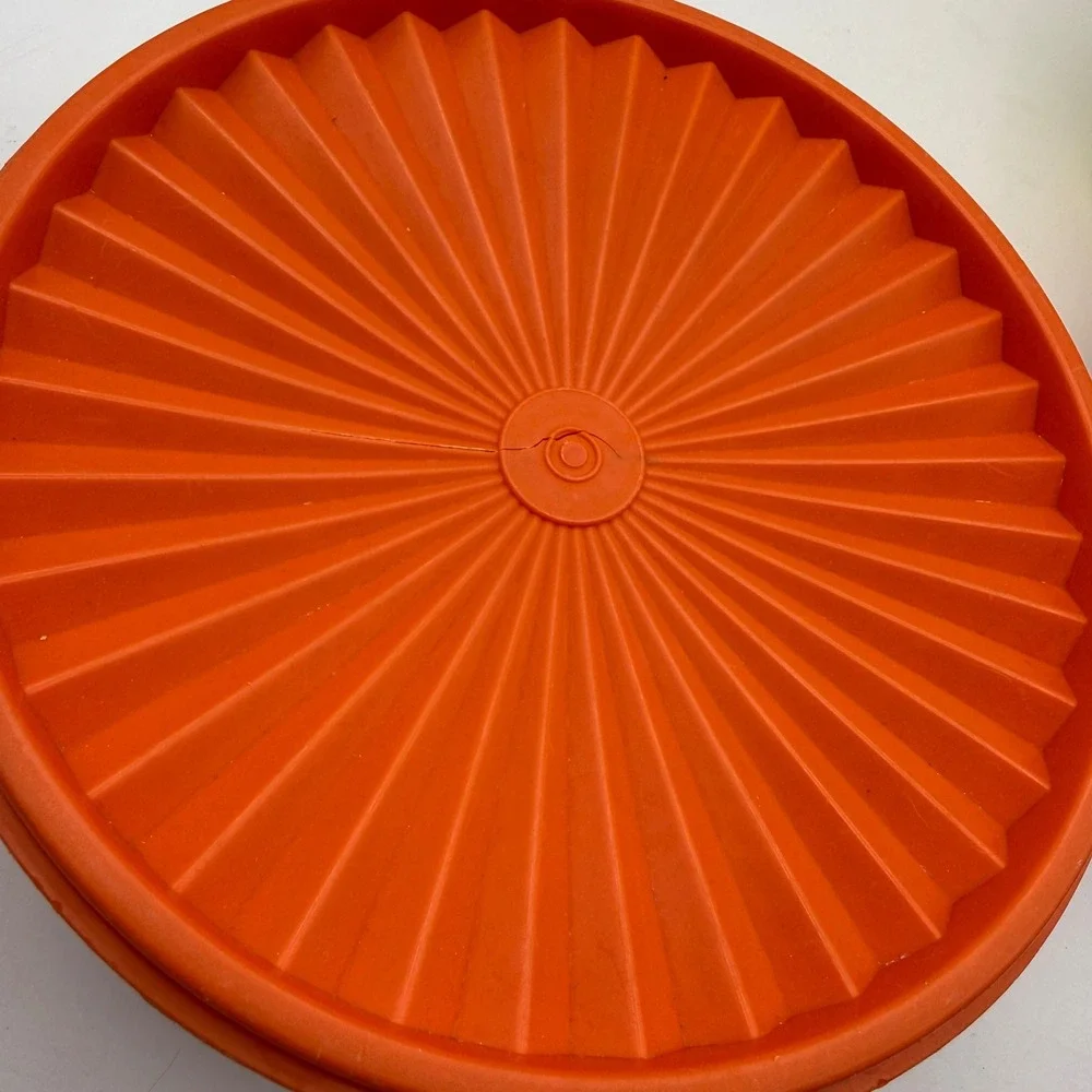 Tupperware vintage servalier
